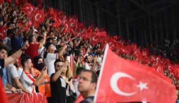 ‘Ülkede mülteci istemiyoruz’ sloganına gözaltı