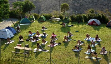 Bornova'da yoga heyecanı başladı