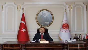 Adalet Bakanı Bozdağ: “Adayımız Cumhurbaşkanı Recep Tayyip Erdoğan’dır, adaylığı yasaldır”