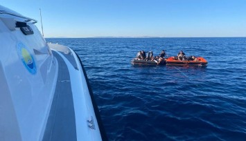 Yunan unsurunun geri ittiği 44 göçmen Çeşme açıklarında kurtarıldı