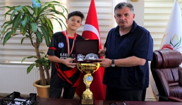 Kınıklı öğrenci akıl ve zeka oyunlarında Türkiye ikincisi oldu