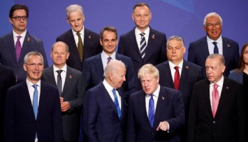 NATO’nun kritik zirvesi Madrid’de başladı