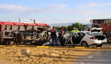 Aracıyla traktör römorkuna çarptı: 1 ölü, 4 yaralı