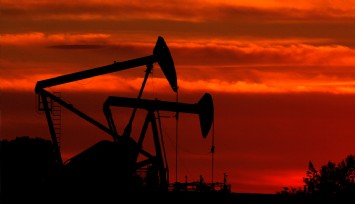 Brent petrol 100 doların altını gördü