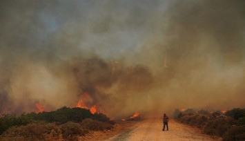 İzmir Valisi Köşger: Çeşme'deki yangın kısmen kontrol altında