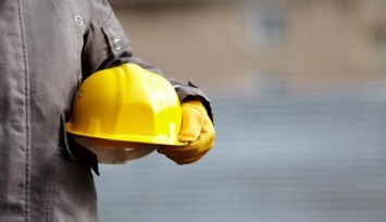 İnşaattan düşen 54 yaşındaki işçi hayatını kaybetti