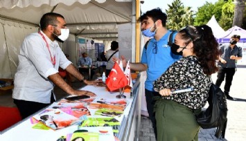 İzmirli üniversite adayı gençler Tarihi Havagazı Fabrikası’nda tercih desteği alabilecek