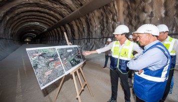 Başkan Soyer, Buca Onat Tüneli’ndeki çalışmaları inceledi