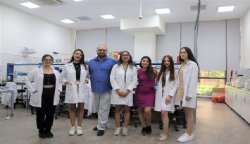 İzmir Ekonomi Üniversiteli genetikçilerden yurtdışı başarısı