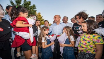 Başkan Soyer: Bu topraklarda umudu gençlerimizle büyüteceğiz