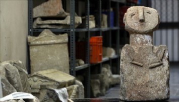 11 bin 500 yaşında, kaçakçılardan kurtarıldı