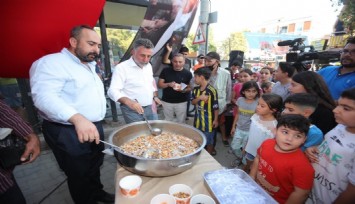 Bayraklı Belediyesinden aşure etkinliği