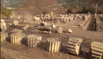 'Tanrılar yeniden ayağa kalkıyor'