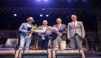 Soyer: 'Göreceksiniz hepsini aşacağız'