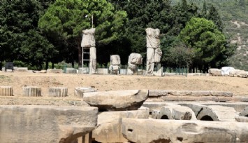 İzmir’in ‘kehanet merkezi’nde ayin