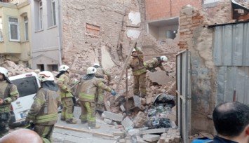 Korku dolu anlar: 4 katlı metruk bina çöktü