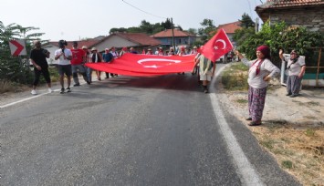 Zafer Yolu kafilesi Uşak'ın Takmak köyünde