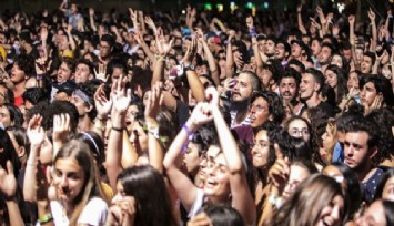 AKP'li belediyelere festival yasağı yok