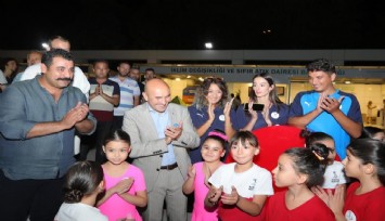 İzmir Fuarı’nda Bayraklı rüzgarı