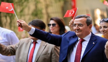 Batur: İyi ki doğdun İzmir