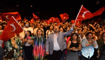 Ulukent'te kurtuluş gecesi