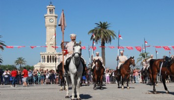 100'üncü yılında İzmir’in kurtuluşu canlandırıldı