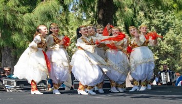  Uluslararası Balkanlılar Halk Dansları ve Kültür Festivali başlıyor