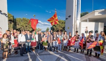 Balkanlılar Halk Dansları ve Kültür Festivali renkli görüntülerle başladı