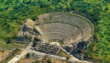Efes’te yapılaşma planına Sengel’den büyük tepki