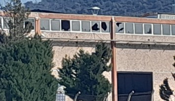 İzmir Boya fabrikasında patlama: 5 yaralı