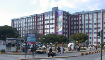 DEÜ doktoru evinde ölü bulundu