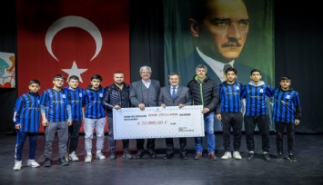 Batur: Sporcu dostu belediye olmaya devam edeceğiz