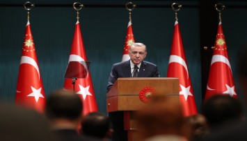 Cumhurbaşkanı Erdoğan'dan, Stokholm'deki gösteriye suç duyurusu