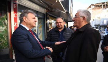 Başkan İduğ Yeşilova’da esnafla kucaklaştı