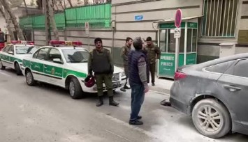 Azerbaycan’ın Tahran Büyükelçiliğine saldırı