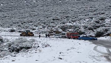 Karda mahsur kalanları İzmir Büyükşehir Belediyesi ekipleri kurtardı