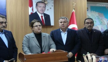 Bakanlar Adana'da açıklama yaptı: 7 bina yıkıldı, 36 can kaybı var, enerji altyapılarında ciddi hasar var