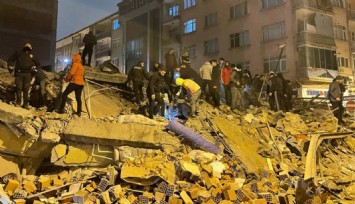 Cumhurbaşkanı Erdoğan: Depremde can kaybı 912'ye yükseldi