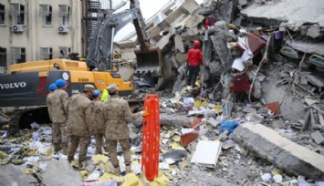 Deprem felaketi: Can kaybı 3381, yaralı sayısı 20 bini geçti