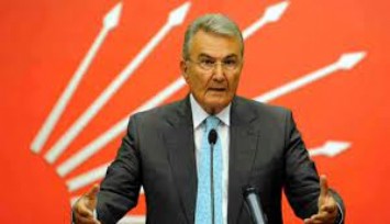 Deniz Baykal hayatını kaybetti