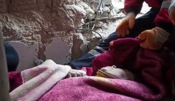 Hatay'da 175'inci saatte enkazdan sağ olarak çıkarıldı