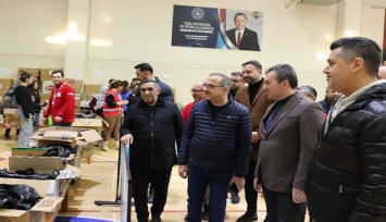 AK Parti İzmir İl Başkanı Sürekli: '147 tır bölgeye gönderildi”
