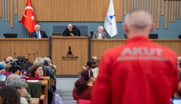 İzmir’den büyük destek: Her depremzedeye 10’ar bin liralık kira desteği