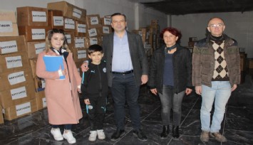 İzmir’de MHP'den depremzedelere dayanışma marketi