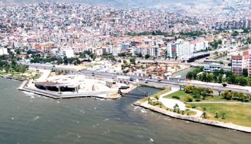 Bayraklı’da deprem sonrası kenti yenileyecek planların yürütmesi durduruldu