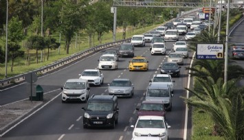 İzmir'de araç sayısı yüzde 5,2 arttı