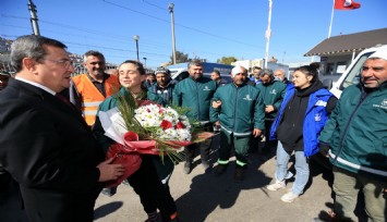 Hatay’daki Konak Belediyesi ekibi görevinin ardından Konak’a döndü