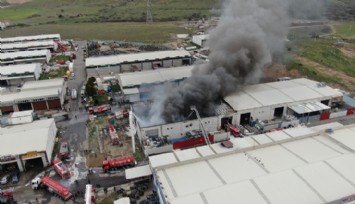 İzmir'de geri dönüşüm tesisindeki yangın 2 saat sonra kontrol altında  