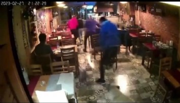 İzmir'deki deprem anı kameralara böyle yansıdı