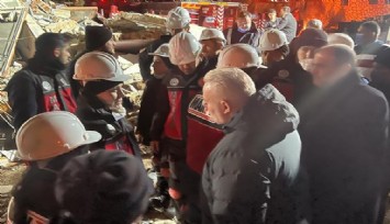 Deprem bölgesine İzmir'den ilk onlar gitti: 'Neyle karşılaşacağımızı bilmeden yola çıktık'